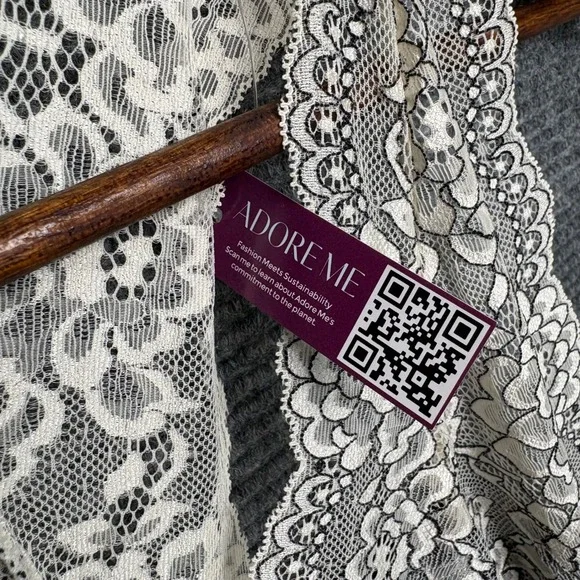 Adore Me 2X Lace Racerback Camisole Top Black Ivory Floral Lingerie NWT - Picture 3 of 5